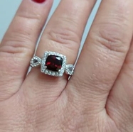 Garnet ring.webp