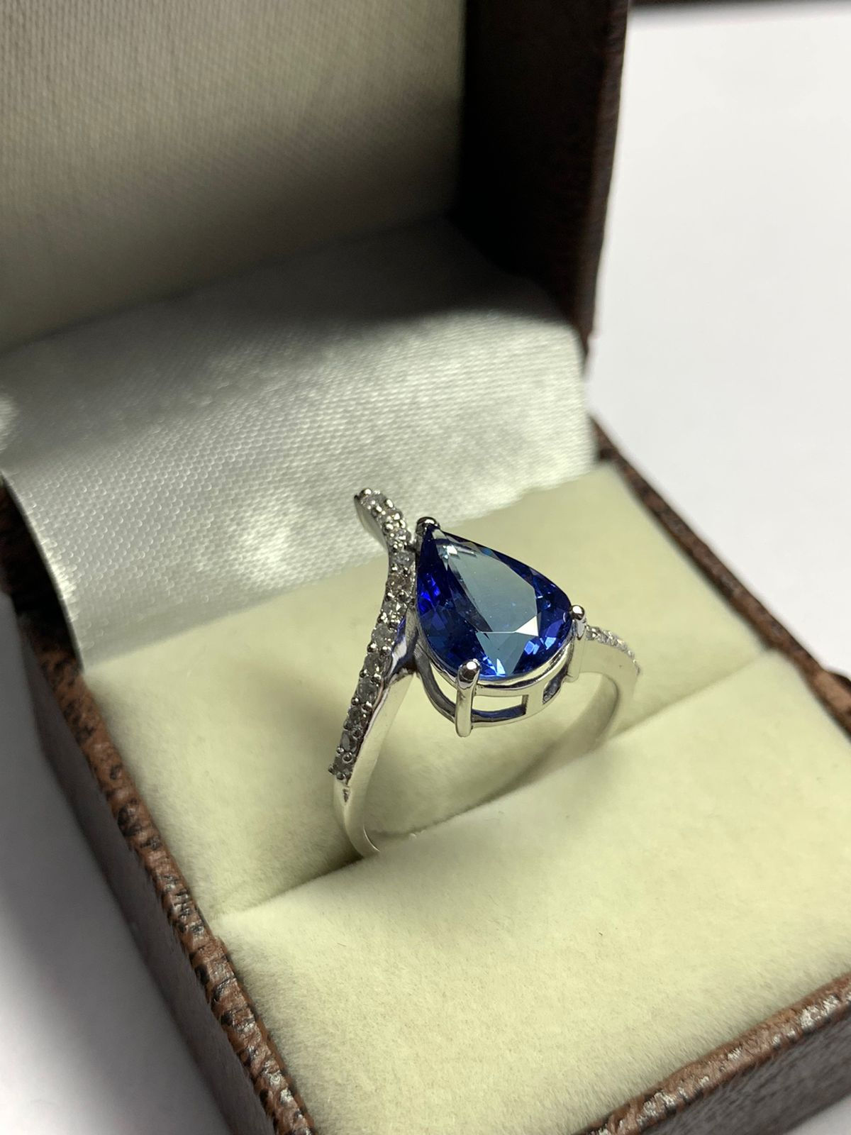Pear cut Tanzanite and Diamond White Gold Ring