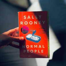 A Lovestory of "Near-Misses" Which is Right on Target: 'Normal People' by Sally Rooney