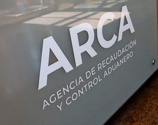 Recaudación tributaria: cuarto mes consecutivo de caída real