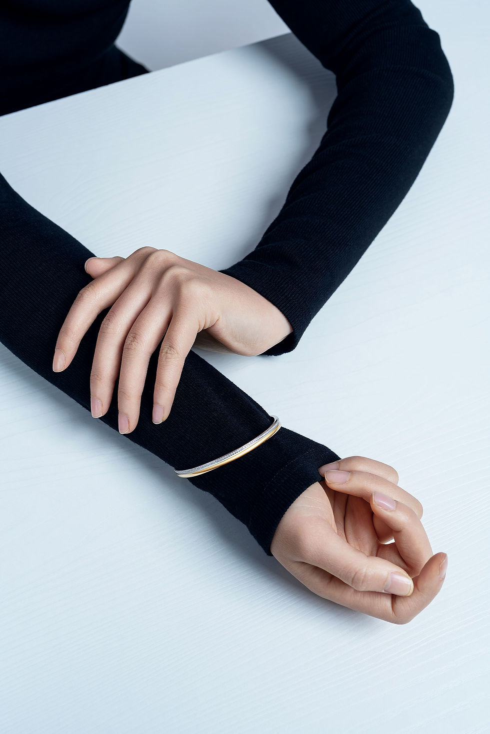 Thumbnail: iri facade duo cuff