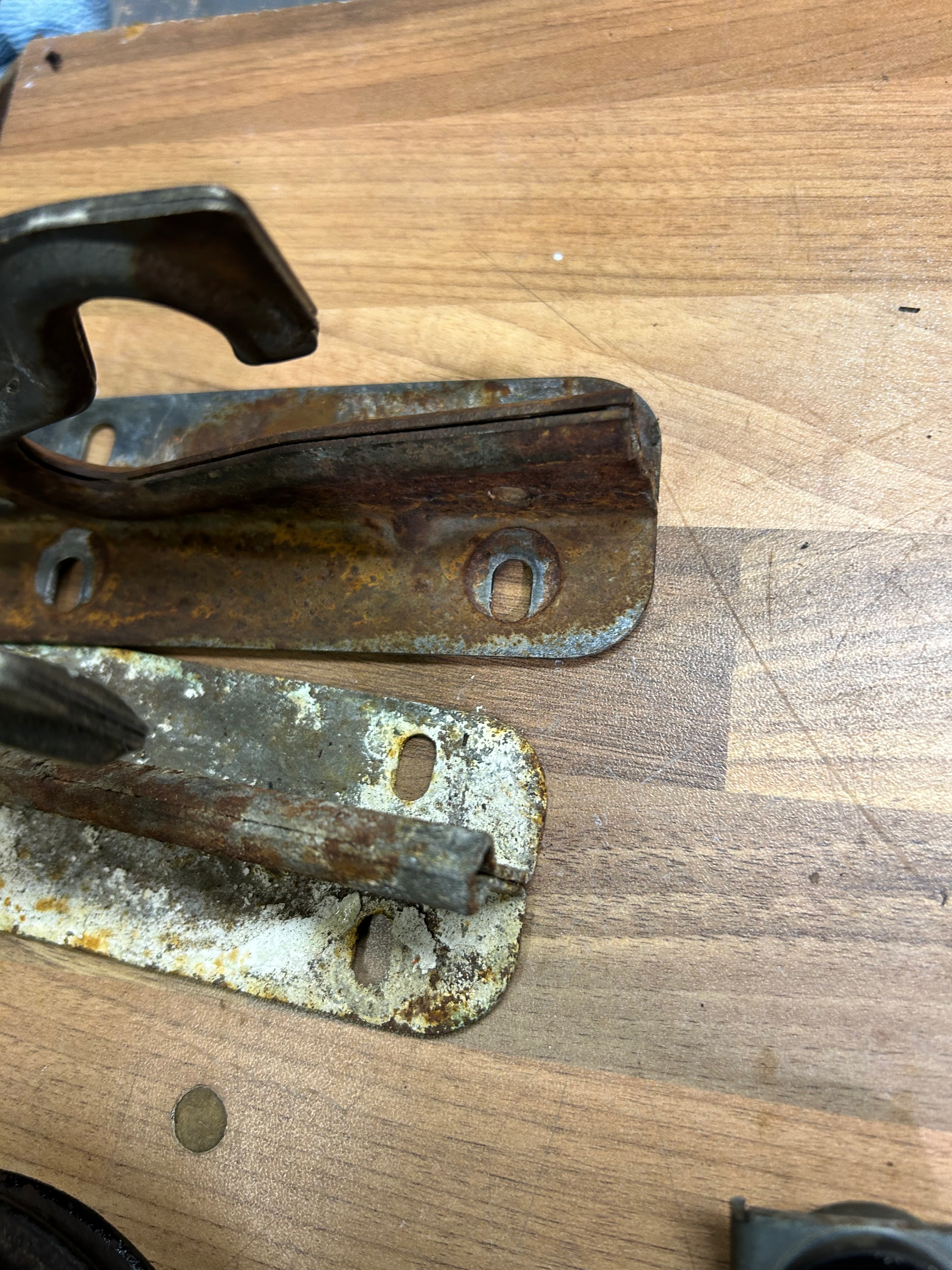 BMW E21 Motorhaubenhaken