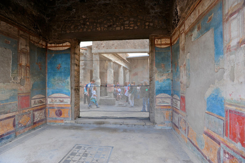 pompei room.jpg