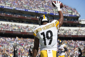 JuJu Smith Schuster: Pittsburgh Steelers Rookie of the Year