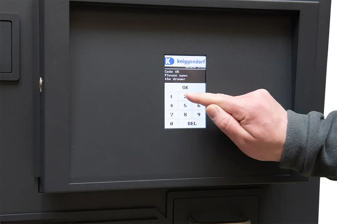 Schluessel-Uebergabe-System-MODELL-P-Kniggendorf-GmbH-3.webp