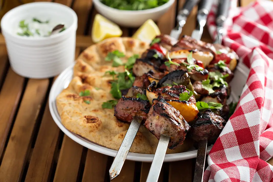 Die-Genusswelt-Lueneburg-Senfbar-Teller-Grillen-Barbecue-BBQ