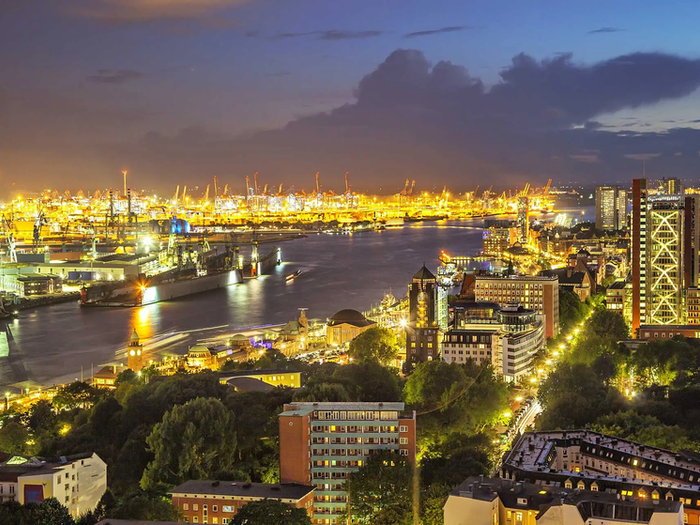 Hamburger-Hafen-Nacht-Lichterfahrt-Hamburg-Ticket-Center