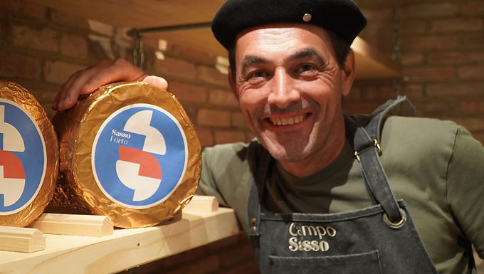 Sasso Forte: Un Ponte tra la Toscana e Roquefort