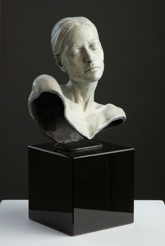 REVERIE 
This sculpture bust is one of  5 bronze sculptures from Oceana Rain Stuart's Nocturne series. Each artwork in this series represents an aspect of life that has an eternal effect on the human condition. 
Medium: Bronze 
Dimensions(inch):14x8x5
Limited Edition
Year: 2021