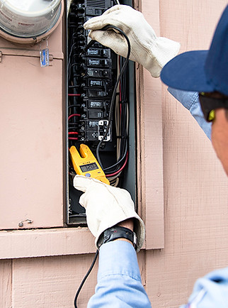 Electrical-Troubleshooting-Diagnostic-Top-Image-750-x-500.jpg