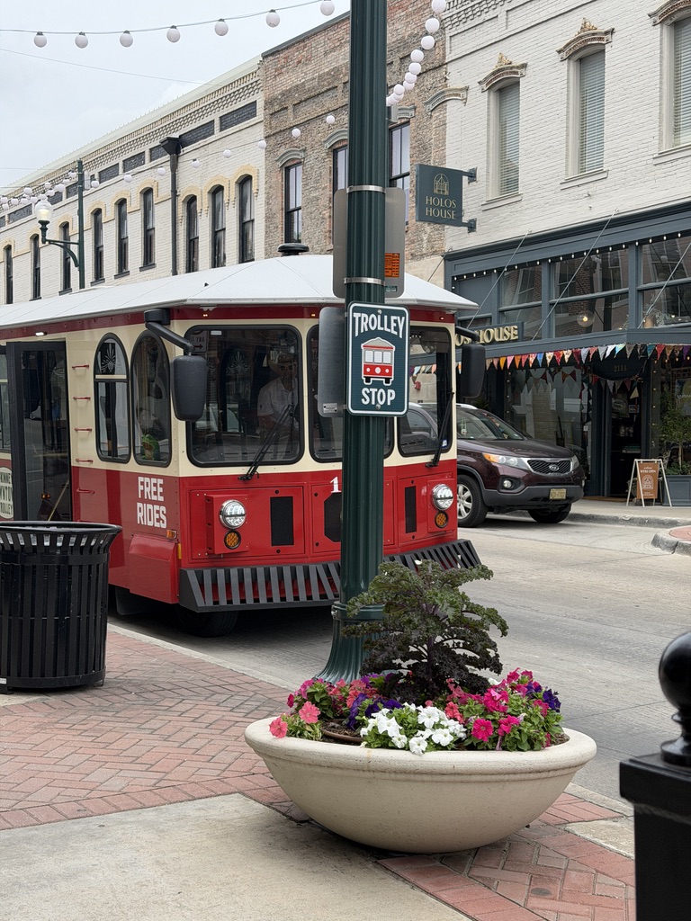 Surfaced from my sick cave into one of my favorite cute little downtowns.