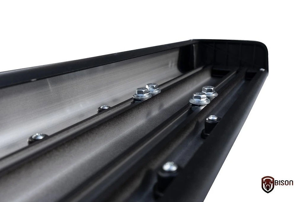 Fixation robuste d'un boîtier noir