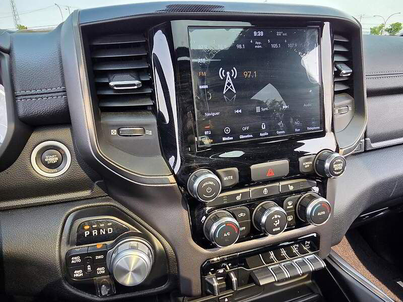 Miniature : RAM 1500 SPORT NIGHT ED. 2019 - 85 012km | EN ARRIVAGE!
