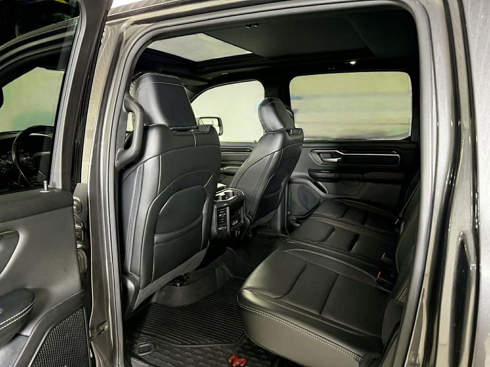 Miniature : RAM 1500 SPORT NIGHT ED. 2022 - 66 695km | Sur commande