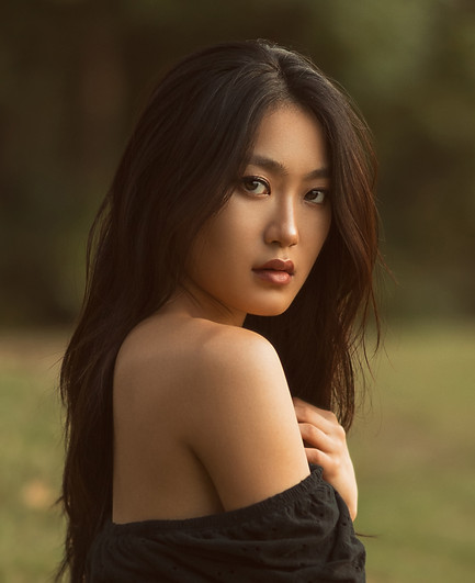 Evelyn Phan - Headshot.jpg