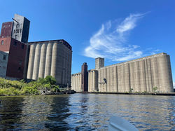 Elevator-Alley-Kayak_38b426bf48902fa88c29db61c4ededf7