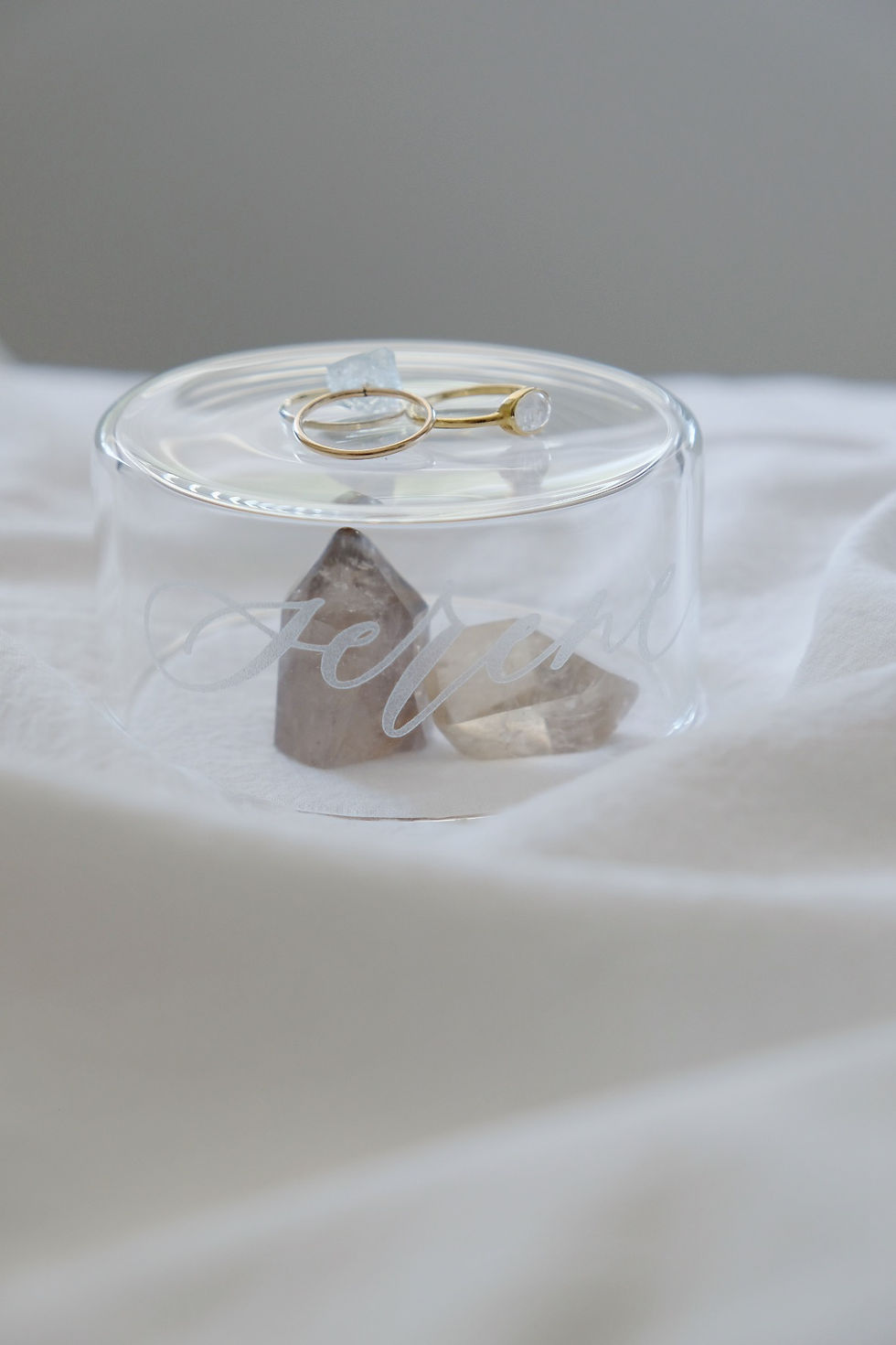 Thumbnail: mini glass display dish