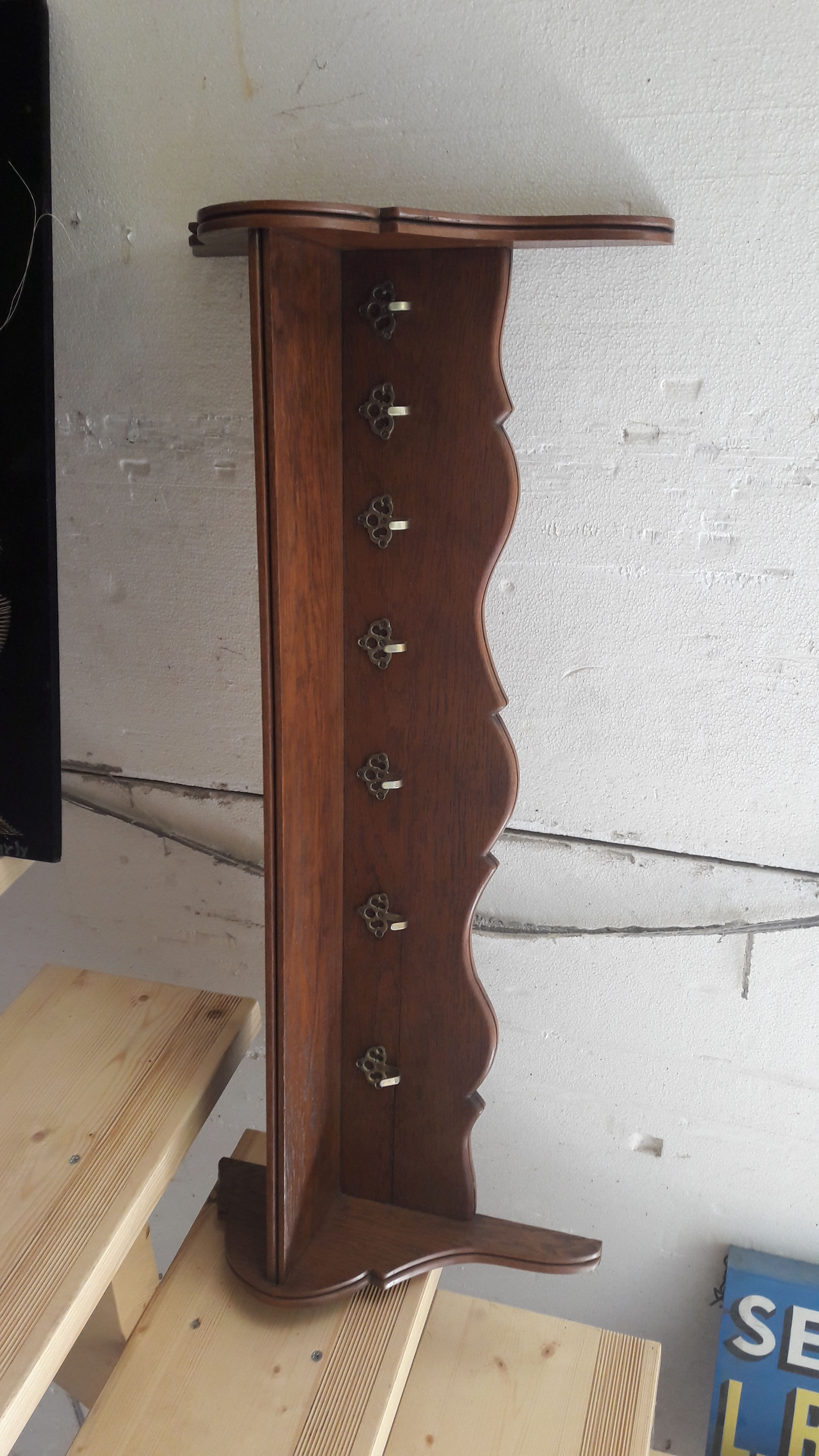 ETAGERE ENTREE OU CUISINE POUR SUSPENDRE OBJETS