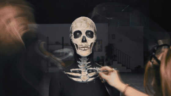 Behind_the_Scenes_90_YOUTUBE_1GIF-_2-ezgif.com-resize.gif