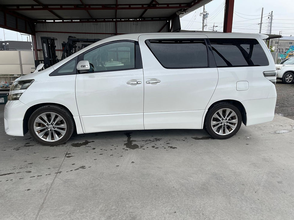 Thumbnail: TOYOTA ALPHARD 2010