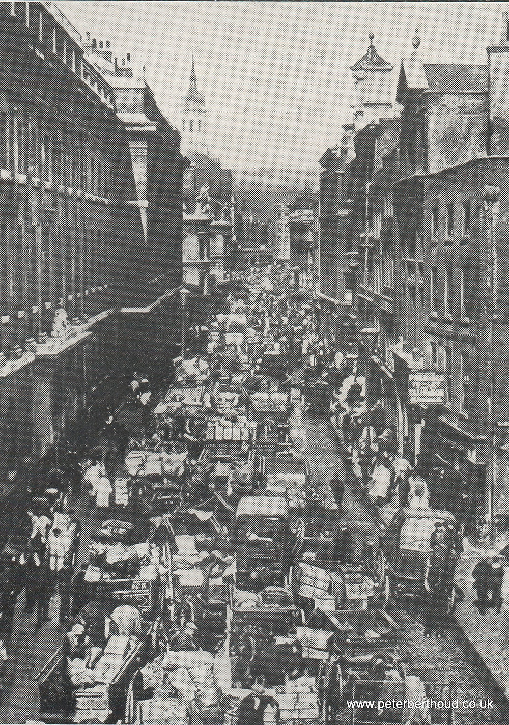 Billingsgate Fish Market: Delivery Vehicles in Lower Thames Street (1930)