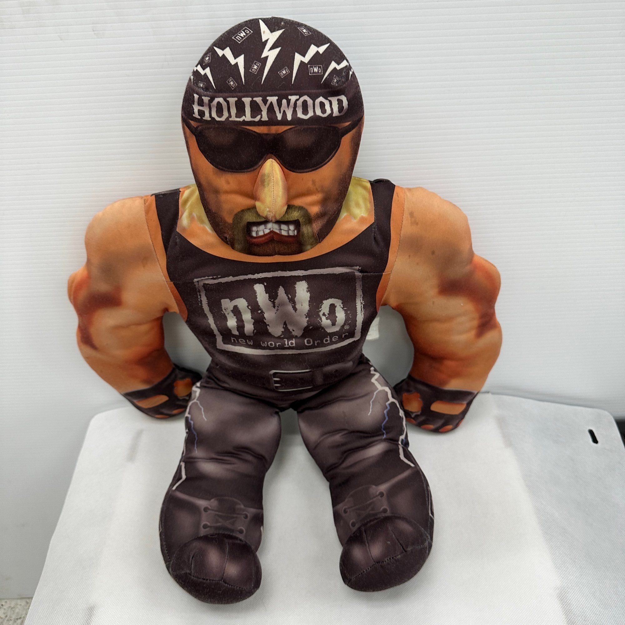 wcwhollywoodhulkhoganbashinbrawlerbuddy1998nwowweplushpillow
