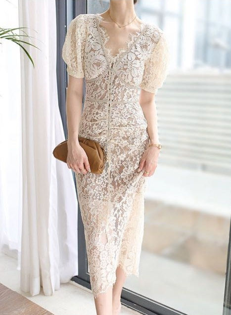 Küçük resim: Taş Detaylı Dantel Midi 