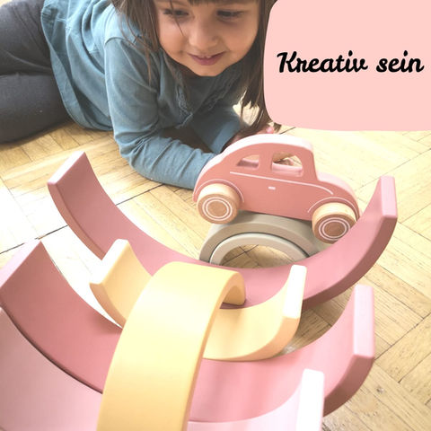 Kreatives spielen in der Spielgruppe Höhlechind Hottingerplatz Zürich