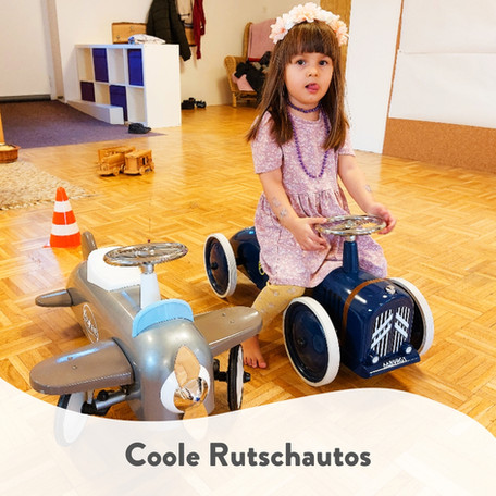 Spielgruppe Höhlechind_Zürich Hottingen_Rutschauto.jpg