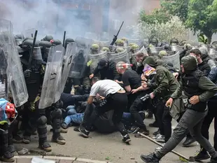NATO snage na Kosovu eskaliraju situaciju u regiji
