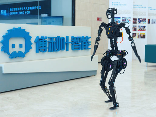 Kineski tehnološki startup lansirao je humanoidnog robota na događaju umjetne inteligencije