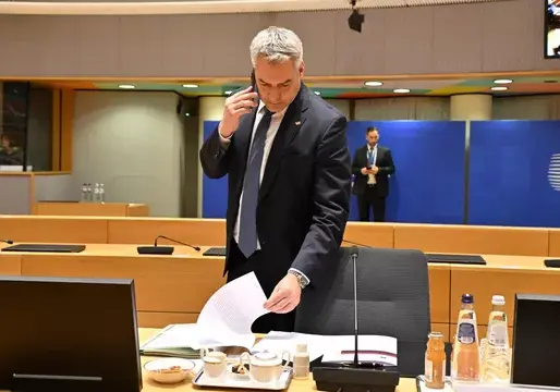Austrijski kancelar postupio je neočekivano dok je razgovarao o sankcijama Rusiji