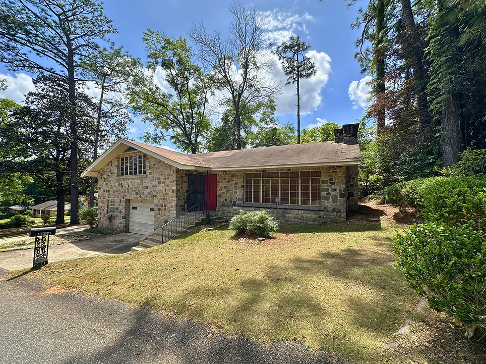 5231 Colonial Photos (2).png