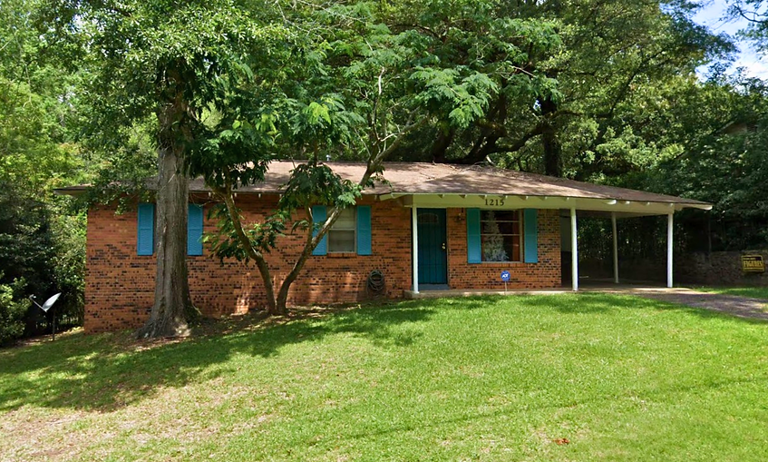 1215 Oak Lane Circ N.png