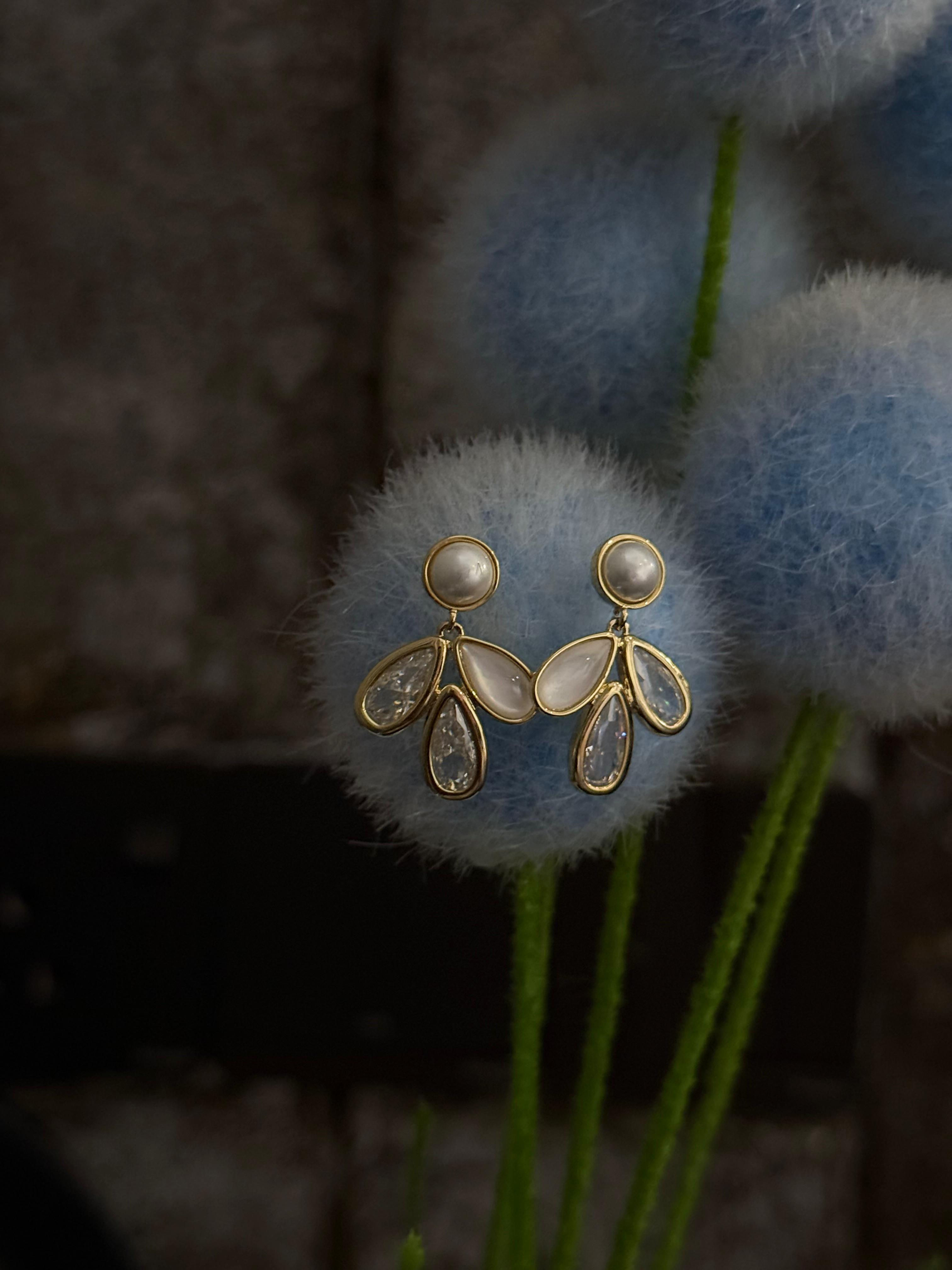 Petal studs