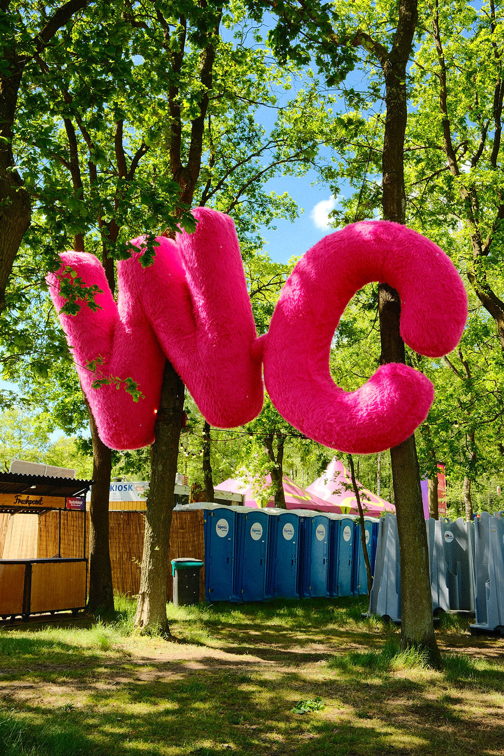 Opblaasbare wc letters