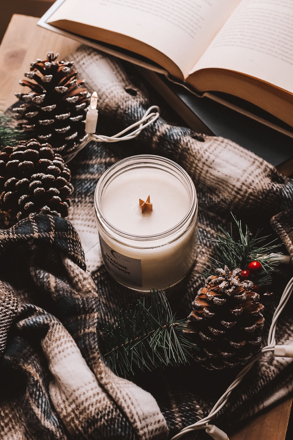Thumbnail: Seasons Greetings Candle 