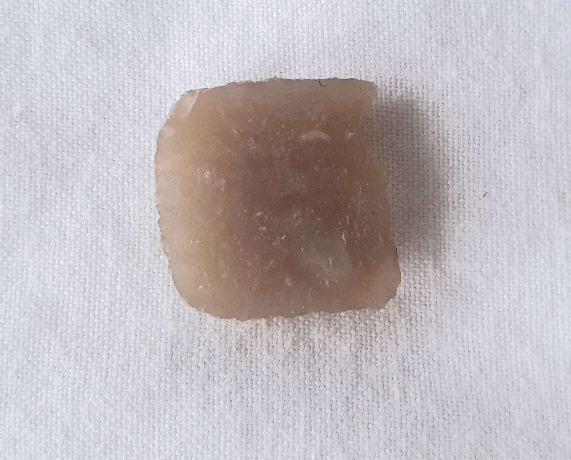 Armement XVIII° - FR14805b  Silex blanc pour pistolet