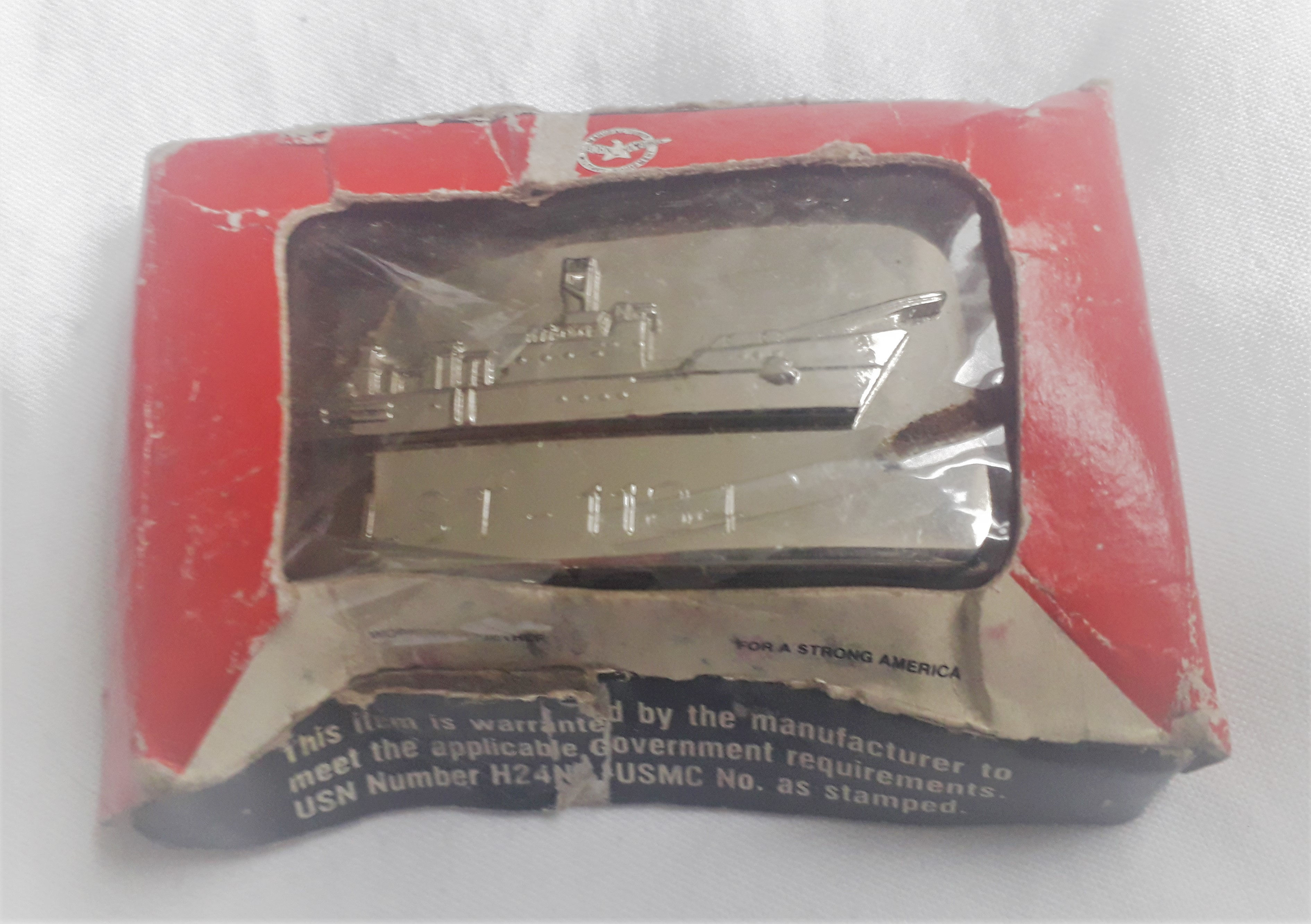 Uniforme post 1945 - US47010e Boucle de ceinture USS FREDERICK