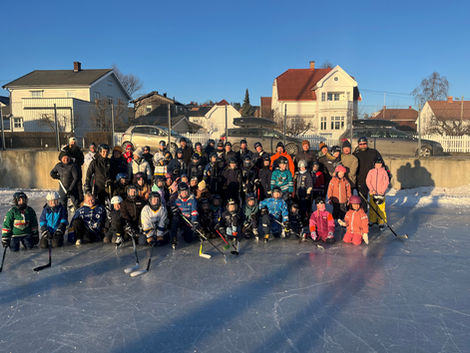 Stor skøyteglede på Gjøvik Stadion