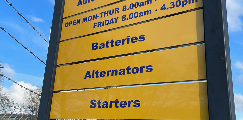 Aluminium sign slats & post system. Interchangeable sign slats with vinyl cut text