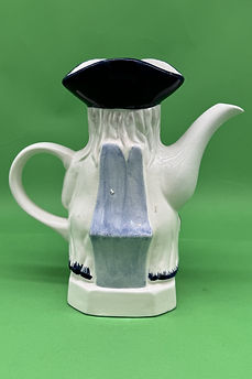 Toby Philpot teapot - Tony Wood Studio circa 1985
