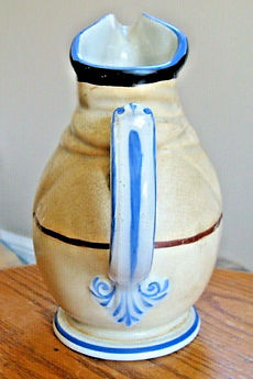 Monk toby jug yellow jacket - Creil et Montereau circa 1900