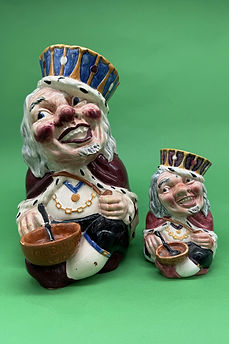 Old King Cole toby jug large - Shorter & Son circa 1945