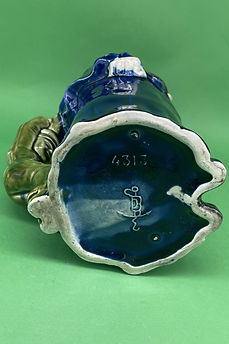 Policeman and Thief toby jug - Fives-Lille circa 1895