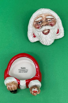 Santa face pot version 5 red - Kevin Francis circa 2006