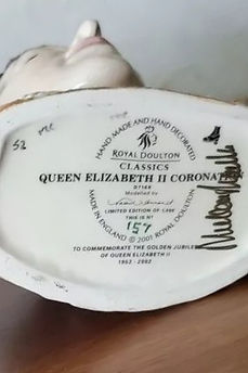 Queen Elizabeth II Coronation character jug - Royal Doulton 2002