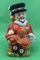 Beefeater toby jug - Burgess & Leigh circa 1945