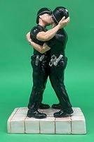 Banksy's Kissing Coppers figurine - Kevin Francis 2015