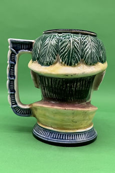Soldier character jug medium - Capodimonte circa 1975